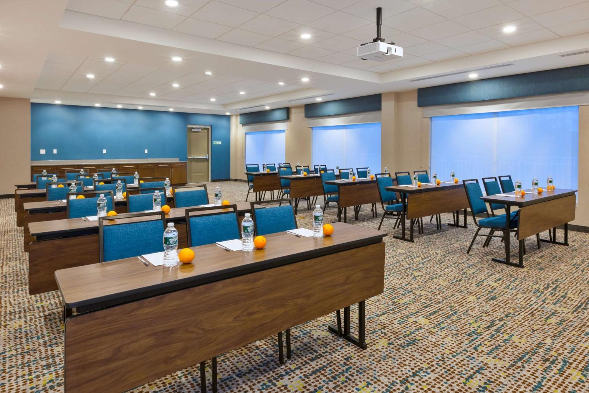 Hampton Inn Cape Cod Canal Bourne Buitenkant foto