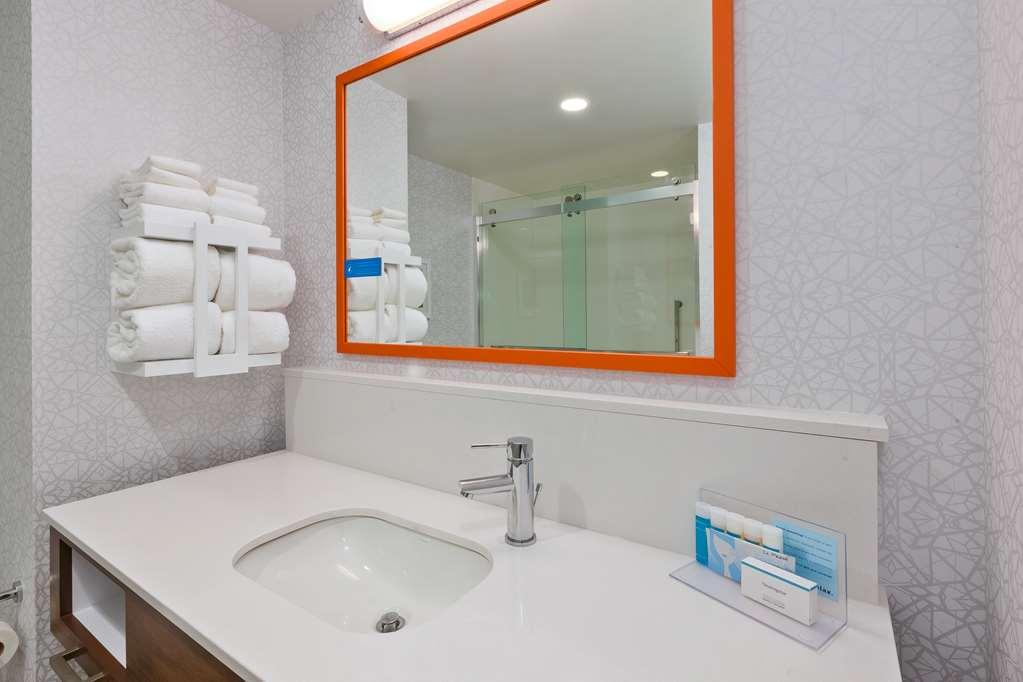 Hampton Inn Cape Cod Canal Bourne Kamer foto